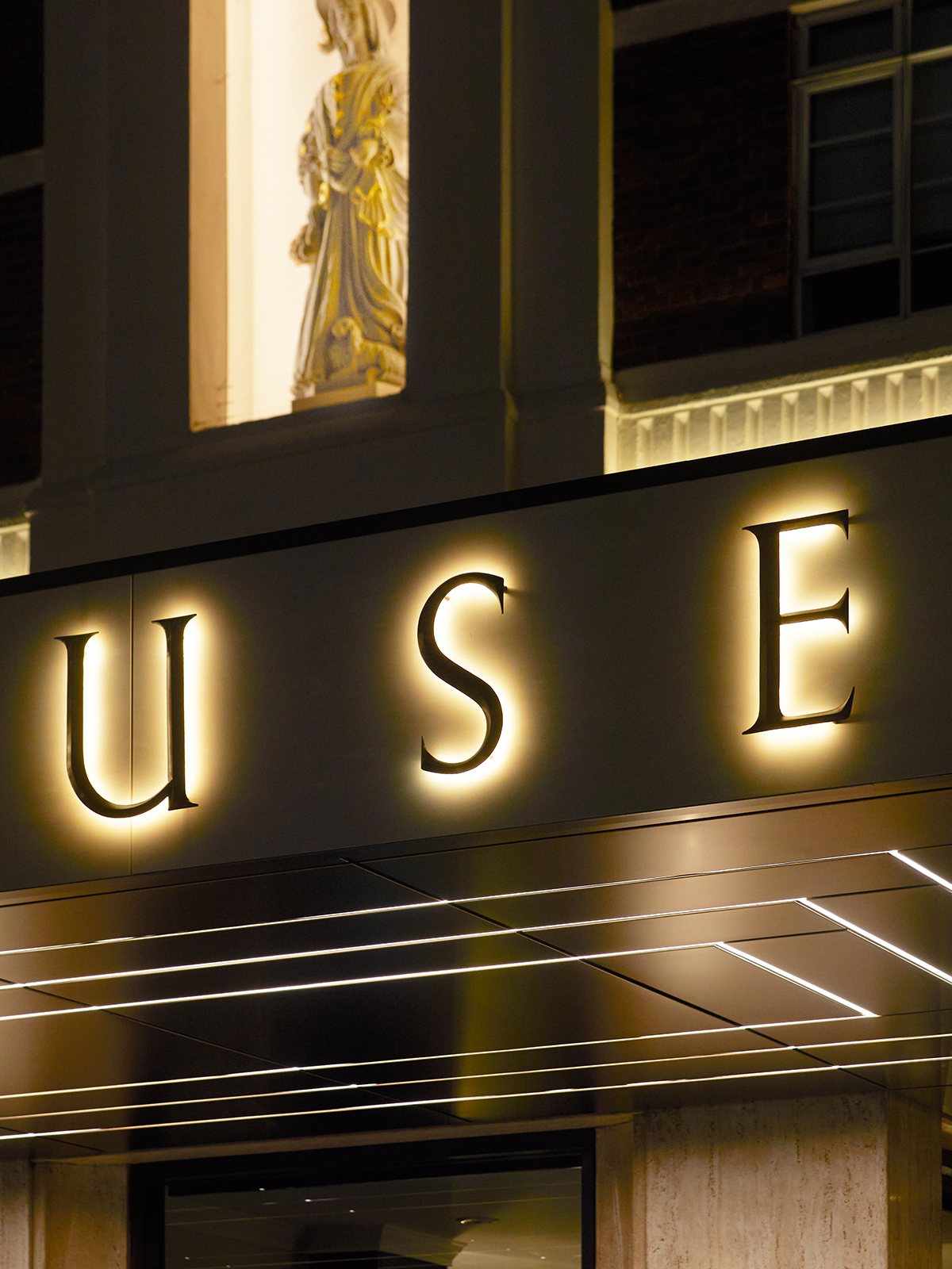 Describe In Detail Image 4 1200X1600px Psd